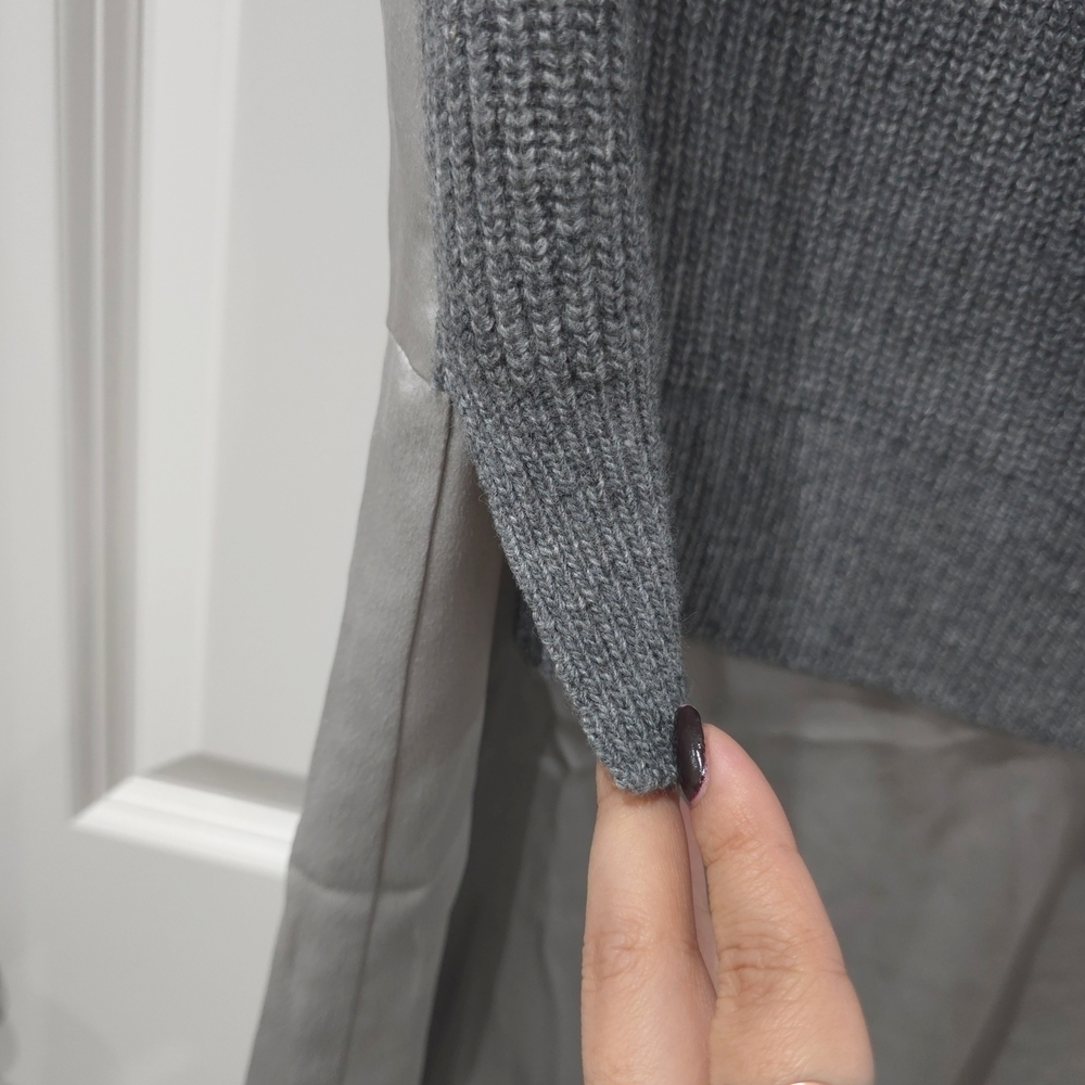 CLU Mixed Media Gray Silver Sleeveless Lambswool Knit Top with 100% Silk Details - Picture 8 of 14